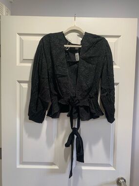 HYFVE Black Floral Tie-Waist Peplum Blouse